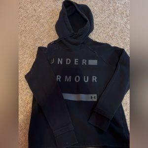 Under Amour sweatshirt